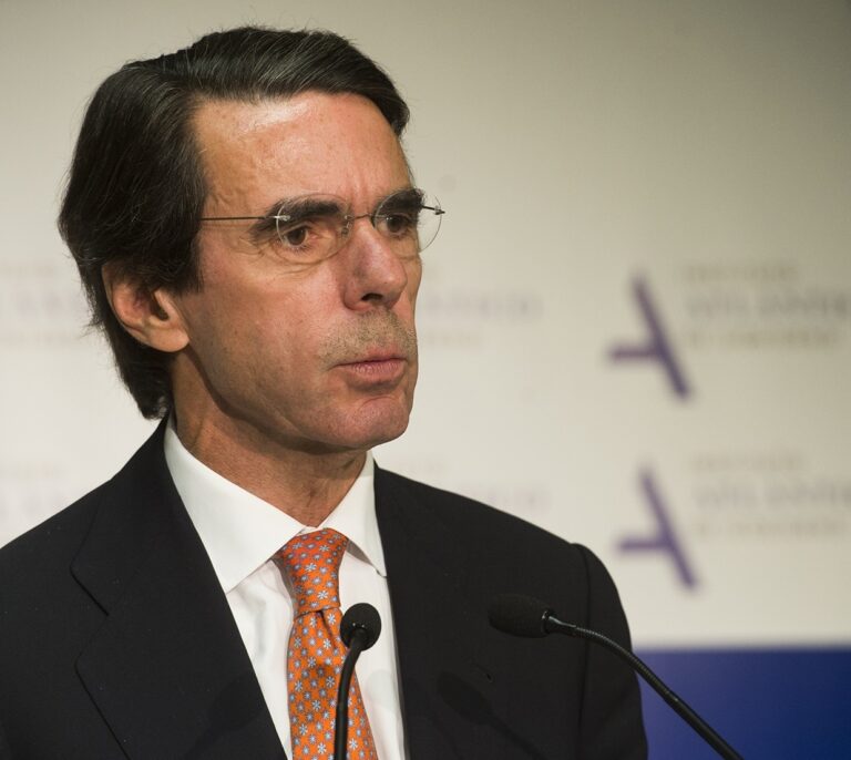 Aznar: "Lo peor en Cataluña es que la ilegalidad sea la norma"
