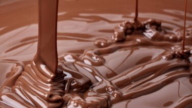 A más chocolate negro, menos arritmias