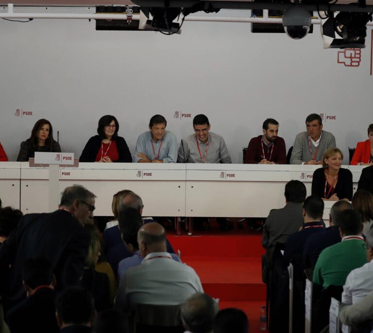 El PSOE dará el gobierno a Mariano Rajoy