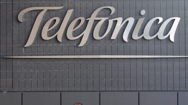 Telefónica rebaja el dividendo tras los fiascos de O2 y Telxius