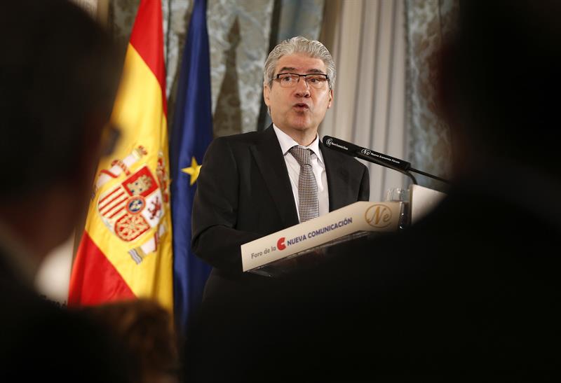 El director de 'El Independiente', Casimiro García-Abadillo, durante su intervención.