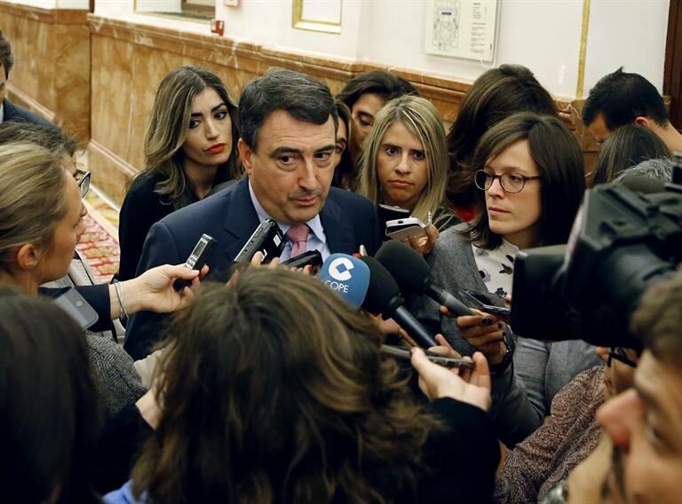 El PNV dice que los nacionalistas catalanes deben "ponerse las pilas" y que Cataluña necesita clarividencia y liderazgo