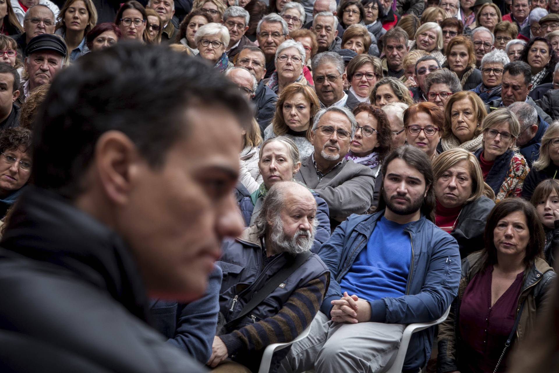 El ex secretario general de Pedro Sánchez, a su llegada a Xirivella, en Valencia.