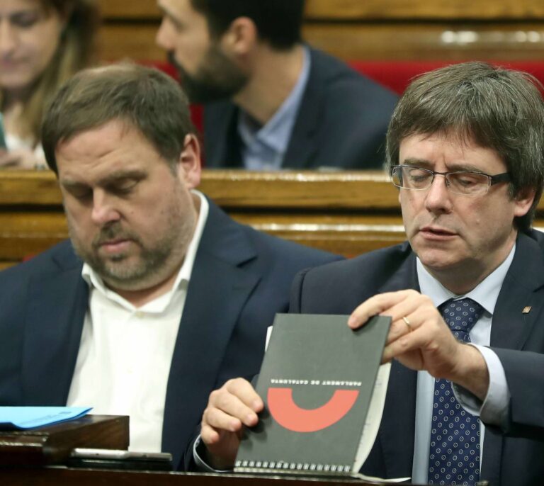 Puigdemont fía al referéndum el apoyo de la CUP a los presupuestos