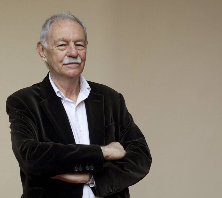 Eduardo Mendoza: "Lo de Cataluña es un lío que por fuerza tiene que acabar mal"