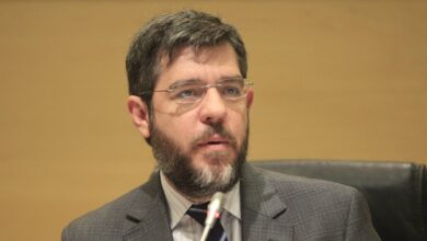 Nadal desembarca la próxima semana en Génova tras convencer a Feijóo que el 'caso Montoro' no le roza
