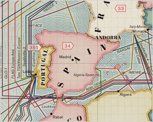 Detalle de uno de los mapas de los cables submarinos que tocan las costas españolas.