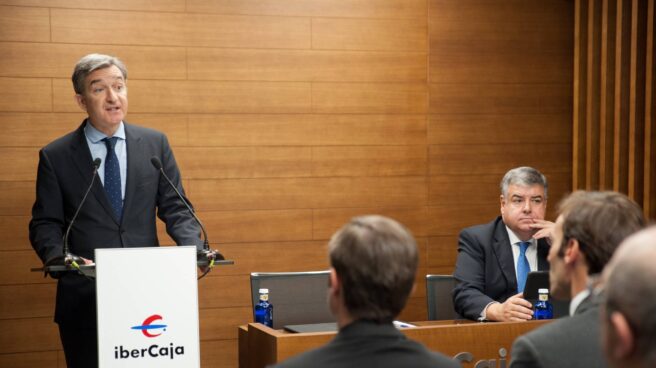 El Consejero delegado de Ibercaja, Víctor Iglesias, durante su intervención en el acto.