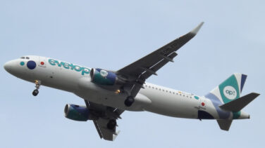 Barceló gana la batalla legal a Air Europa y se queda los vuelos para repatriar inmigrantes