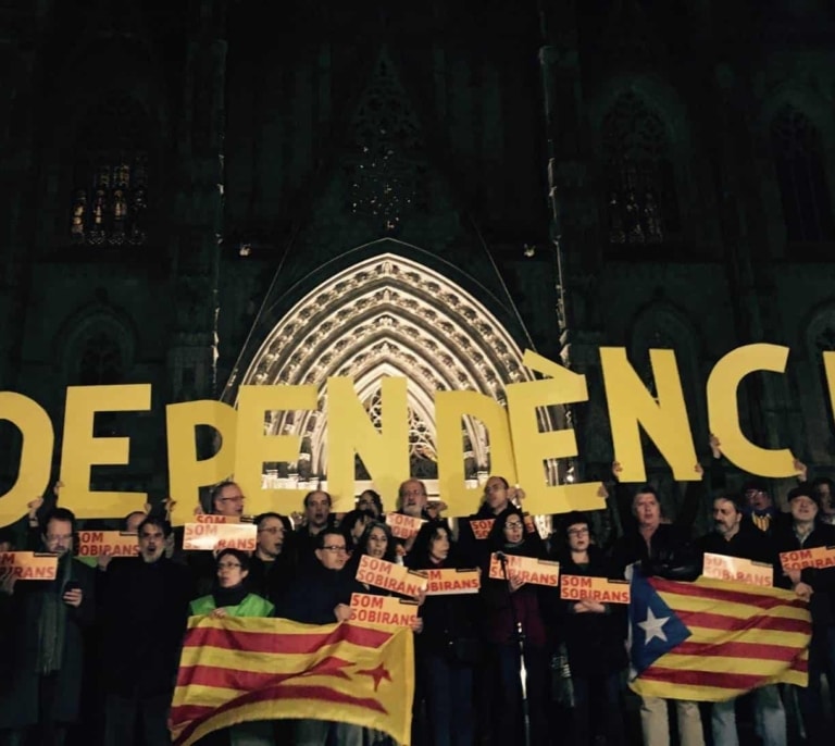'Nature' advierte de los riesgos para el estatus mundial alcanzado por la ciencia en Cataluña