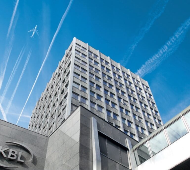 El banco luxemburgués KBL prepara su salida de España con la venta de su filial