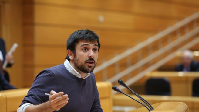 El secretario general de Podemos en Madrid, Ramón Espinar, durante una intervención en el Senado.