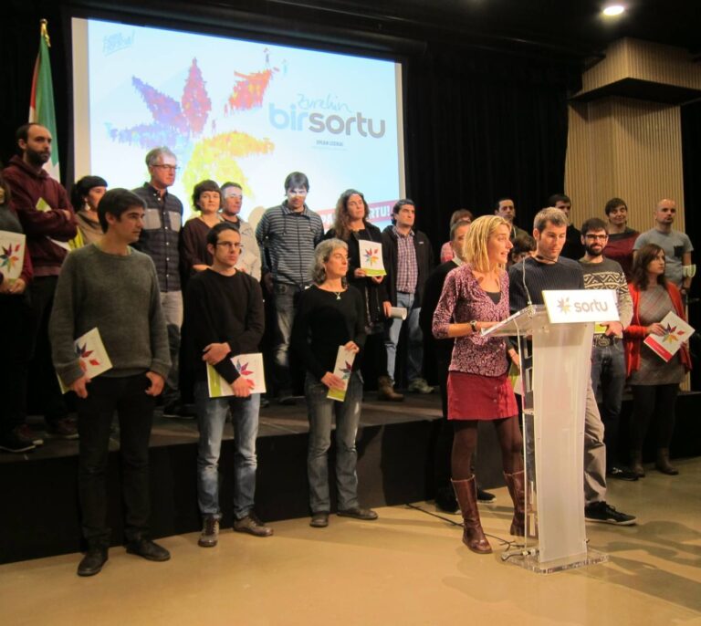 Ex presos de ETA críticos con Sortu crean un partido para 'resucitar' HB