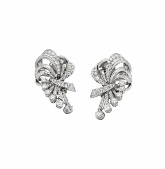 Pendientes (1938) en platino y diamantes de Bulgari.