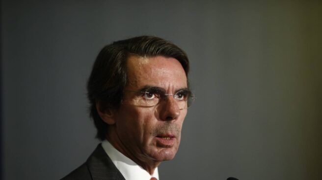 Aznar reprocha al PP que Barberá muriera "excluida del partido al que dedicó su vida"