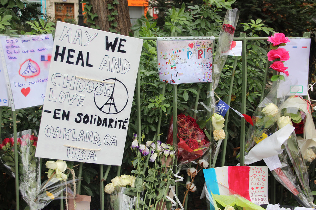 Mensajes tras los atentados del 13 de noviembre en París.