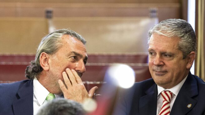 Francisco Correa y Pablo Crespo, durante una sesión del juicio de Gürtel.