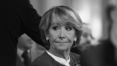 “Ser ministra de Defensa no impide ser secretaria general" y Cospedal ha sido "muy buena número dos"