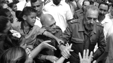 Fidel Castro, el líder revolucionario que puso a Cuba bajo el foco del mundo