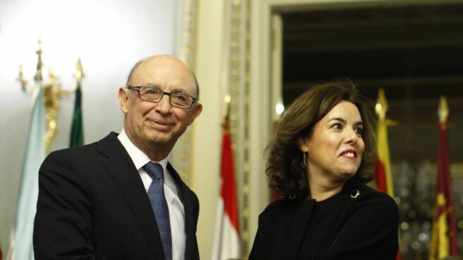 montoro-soraya El ministro de Hacienda, Cristóbal Montoro, y la vicepresidenta del Gobierno, Soraya Sáenz de Santamaría