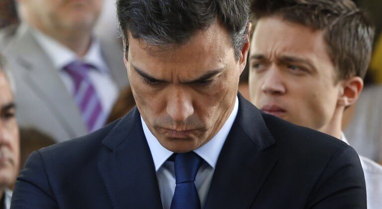 Moncloa teme al tándem Sánchez-Errejón si ganan sus respectivos congresos