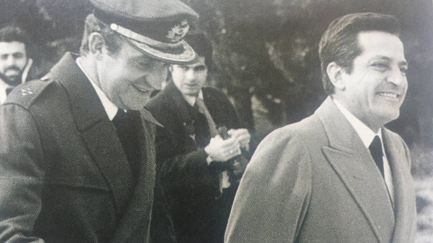 El rey emérito Juan Carlos I y Adolfo Suárez.