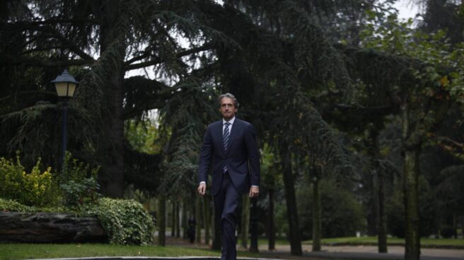 Íñigo De La Serna llega a Moncloa el día de su toma de posesión como ministro de Fomento.