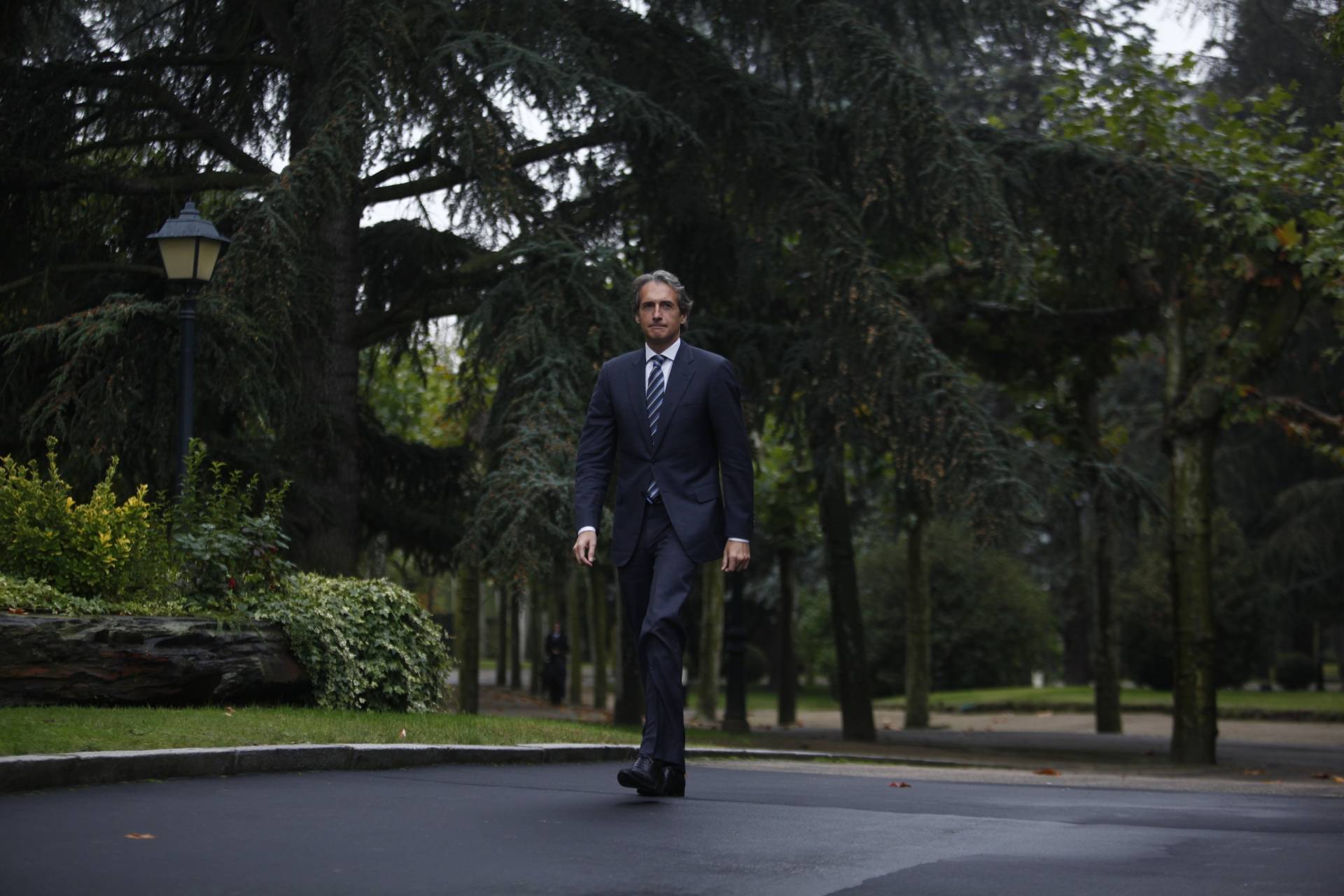 Íñigo De La Serna llega a Moncloa el día de su toma de posesión como ministro de Fomento.