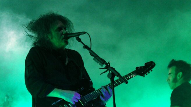 Robert Smith, vocalista y alma de The Cure.