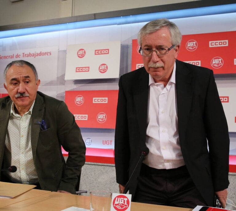 CCOO y UGT mantienen una subida salarial mínima del 1,8% en su última oferta a CEOE