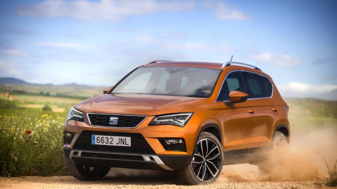 El nuevo Seat Ateca es el primer todo camino de la marca española. Se inscribe en el segmento de los compactos.