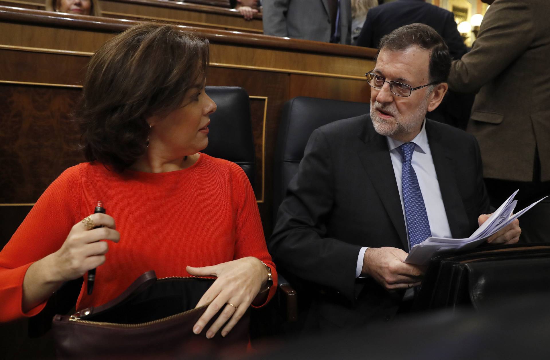 Fiscalía no ve desobediencia de Rajoy y Santamaría por no acudir al Parlament por el 155