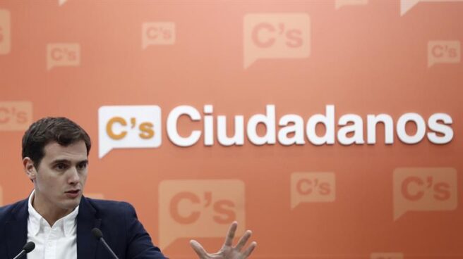 Rivera se desmarca del pacto económico entre PP y PSOE: “No estamos de acuerdo”