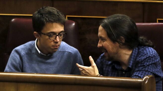 El secretario general de Podemos, Pablo Iglesias, junto a su 'número dos', Íñigo Errejón.