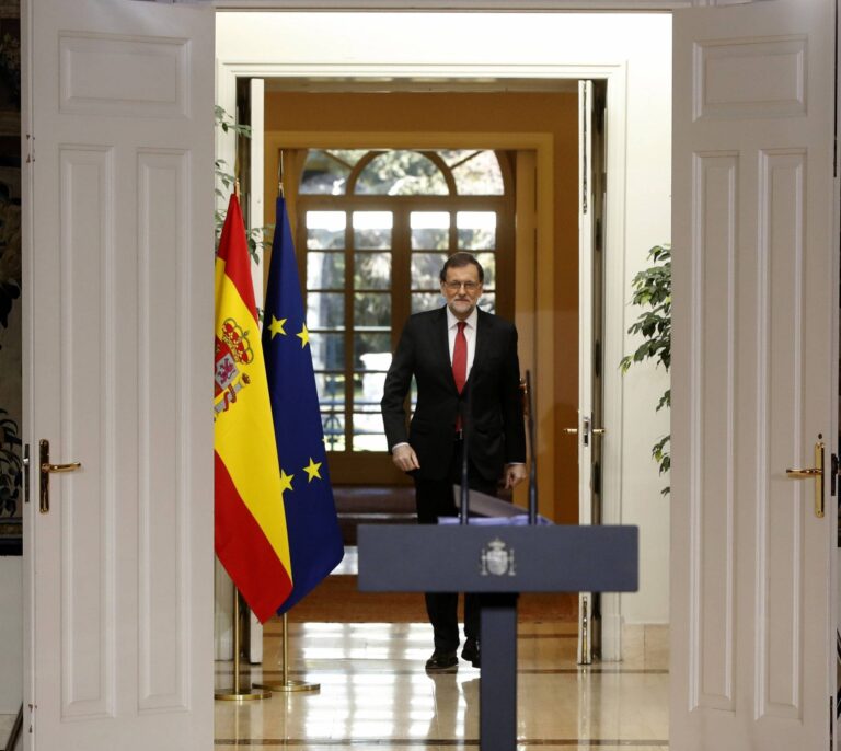 Rajoy advierte al gobierno catalán: 'Ni referéndum ni reforma constitucional'