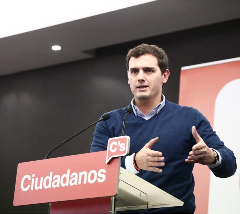 Rivera impone el cambio ideológico en C’s contra la vieja guardia del partido