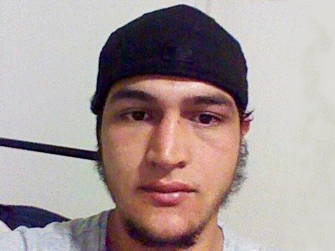 Anis Amri, el joven tunecino al que la policía busca como sospechoso de los ataques.