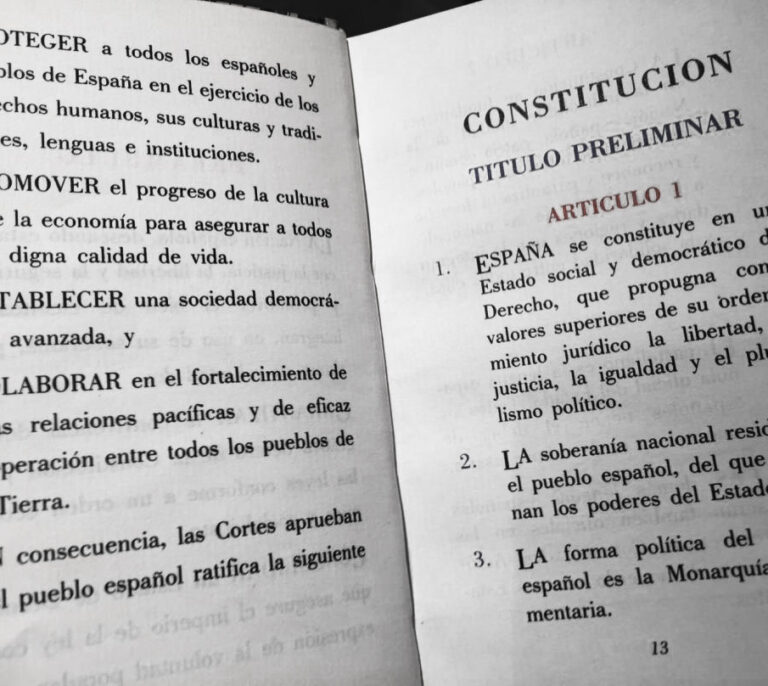Amenazas, intrigas, pactos: así se fraguó la Constitución de la concordia