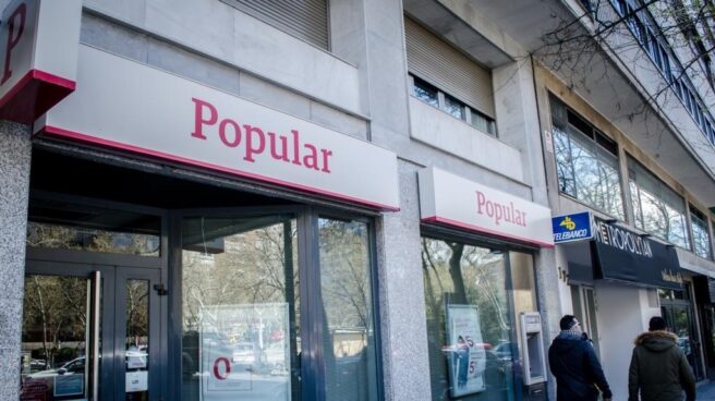 Sucursal de Banco Popular.