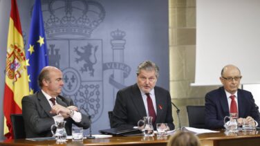 Montoro frena la Ley de Mecenazgo de Méndez de Vigo: “No toques ese tema”