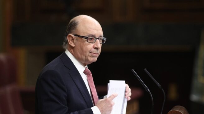 El ministro de Hacienda, Cristóbal Montoro, durante el debate del techo de gasto para 2017.