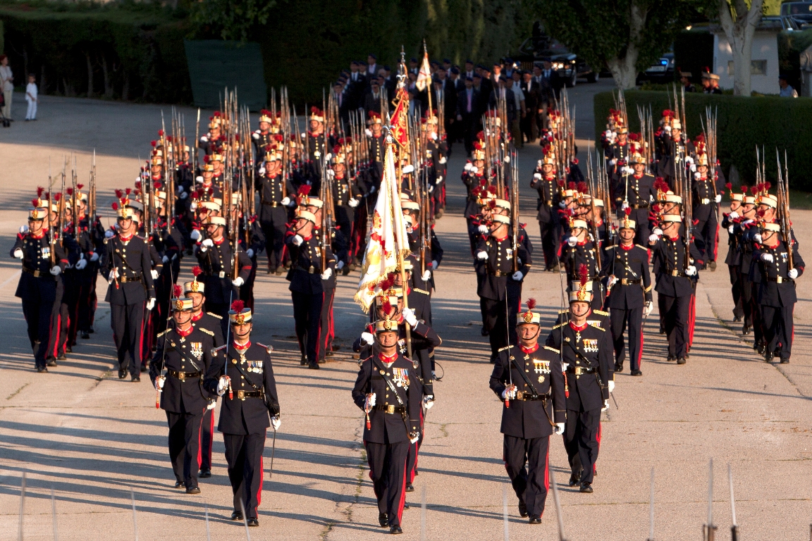 Defensa destina 350.000 euros a la compra de uniformes de época para la Guardia Real