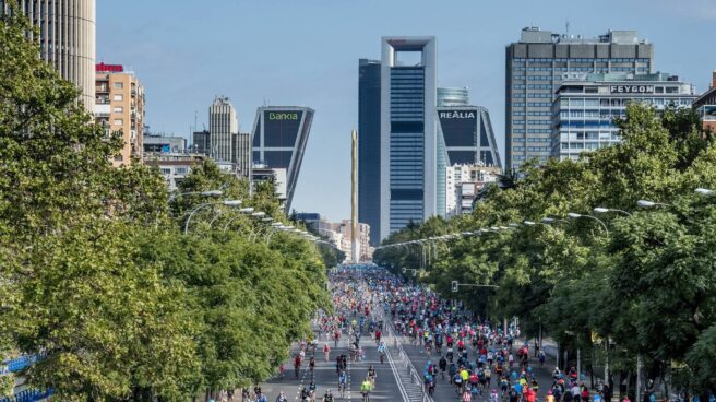 Miles de ciclistas en el Paseo de la Castellana durante la Fiesta de la Bici-Movistar, en octubre pasado.