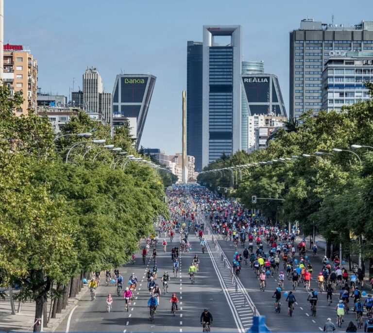 Cielos soleados en el Día de Fiesta Nacional darán paso al tiempo otoñal