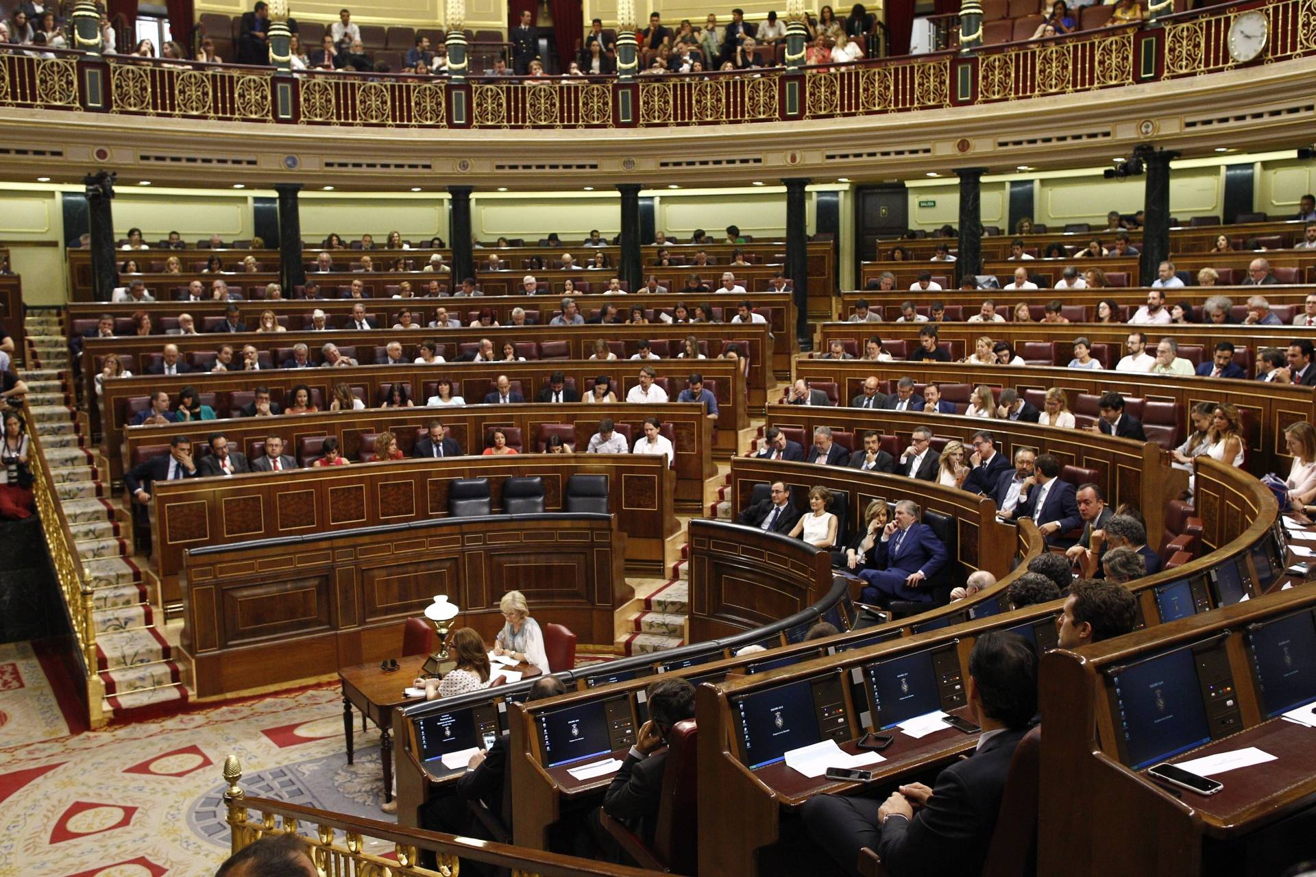 Derogar la reforma laboral, la última petición del Congreso a Mariano Rajoy
