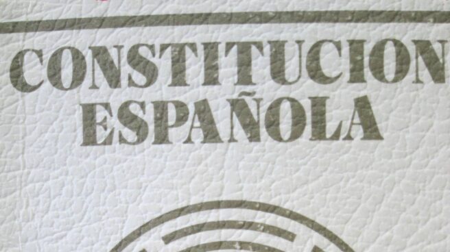 constitucion Un ejemplar de la Constitución Española editada por Civitas.