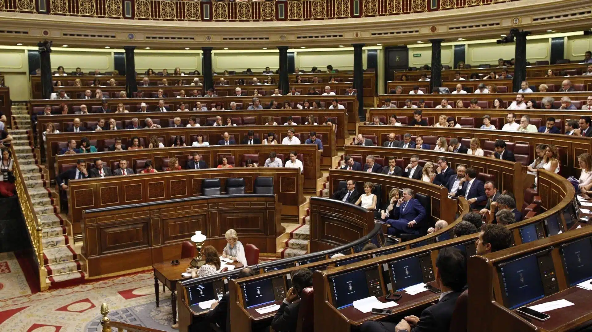 Los diputados mantendrán sus sueldos al menos hasta el día antes del 10-N