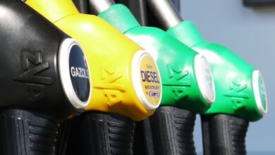 La OCU pide suspender de manera inmediata los impuestos de la luz, el gas y la gasolina