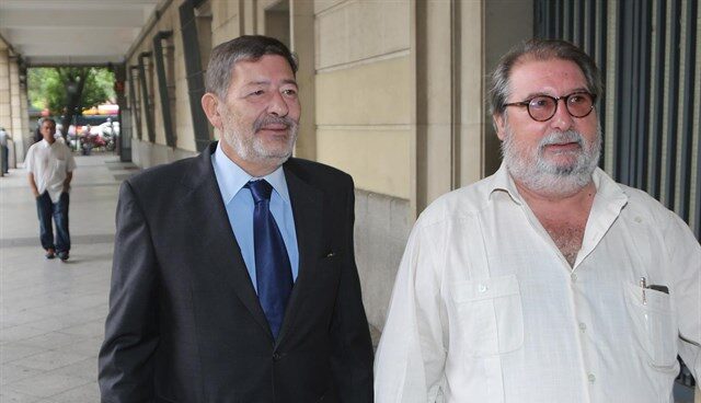 javier guerrero Javier Guerrero, precedido por su abogado, en una de sus citaciones en el juzgado sevillano que instruye el 'caso ERE'.
