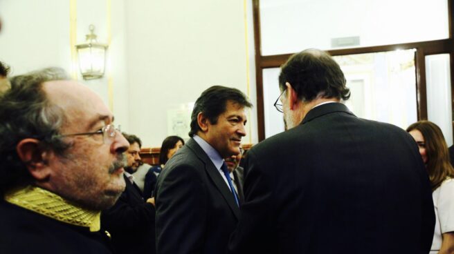 Javier Fernández, junto al presidente del Gobierno, Mariano Rajoy.